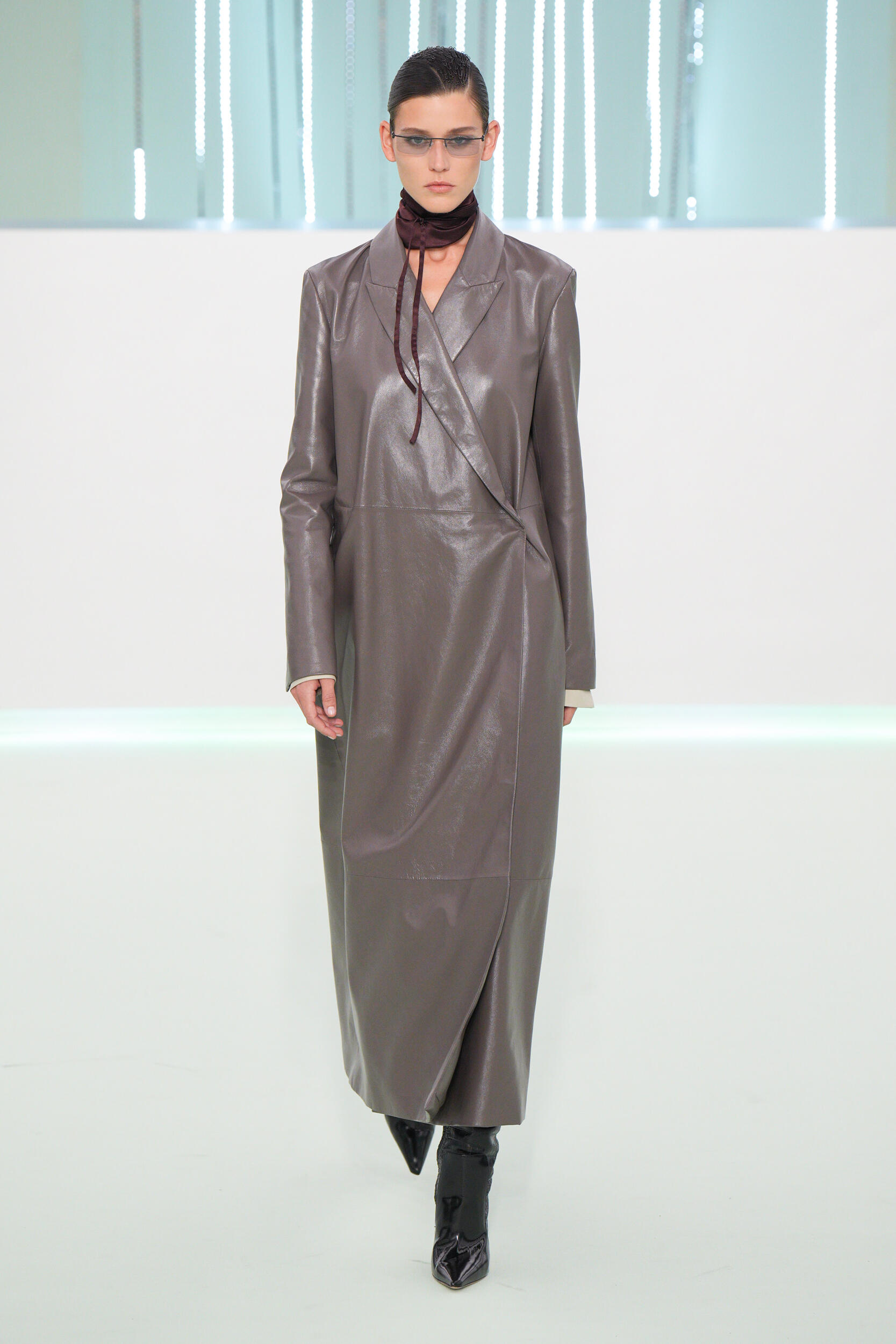 Look 16