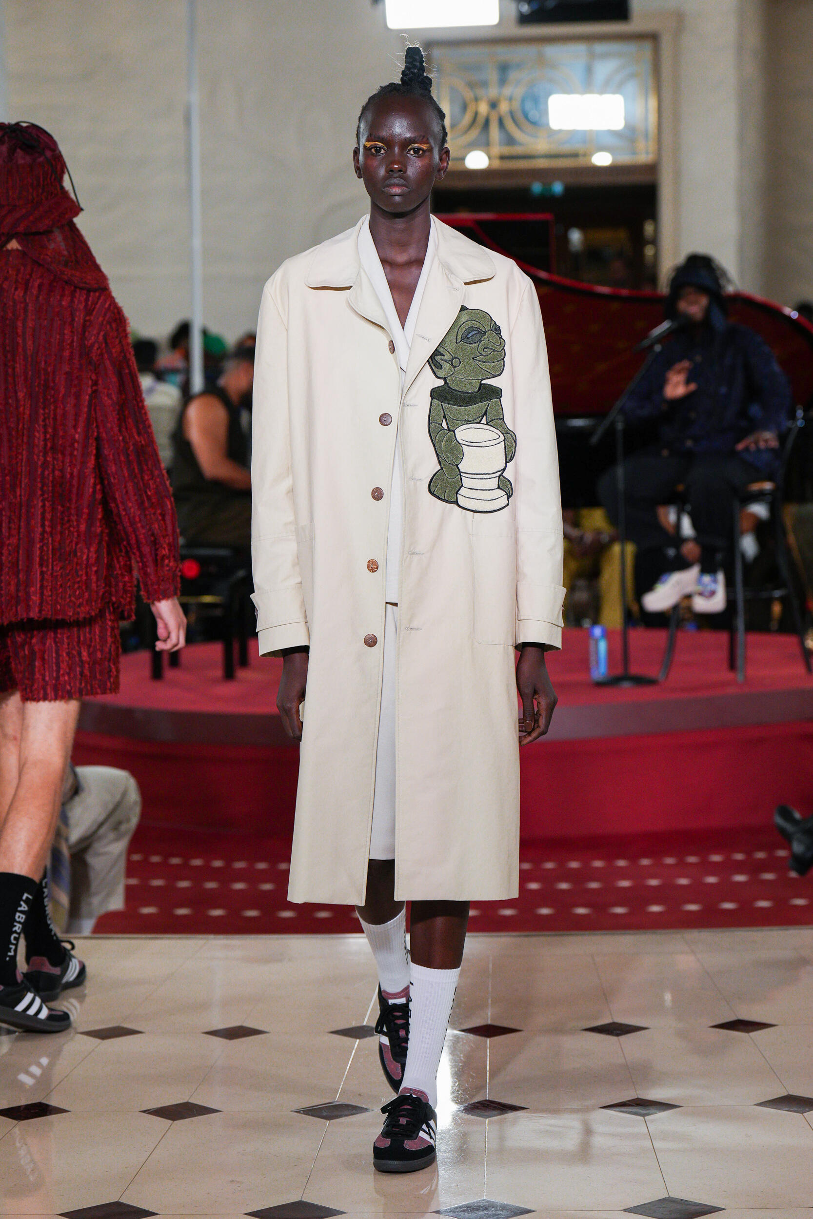 Look 14
