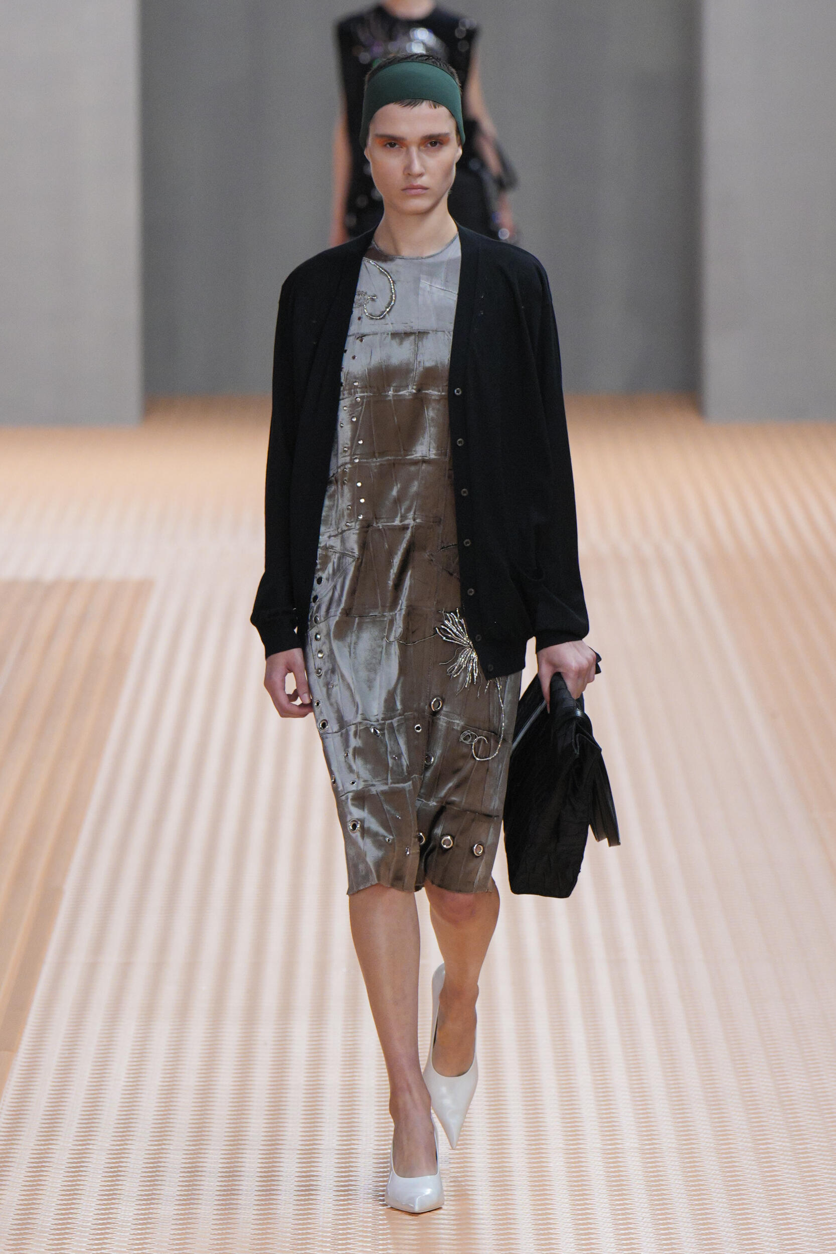 Look 24