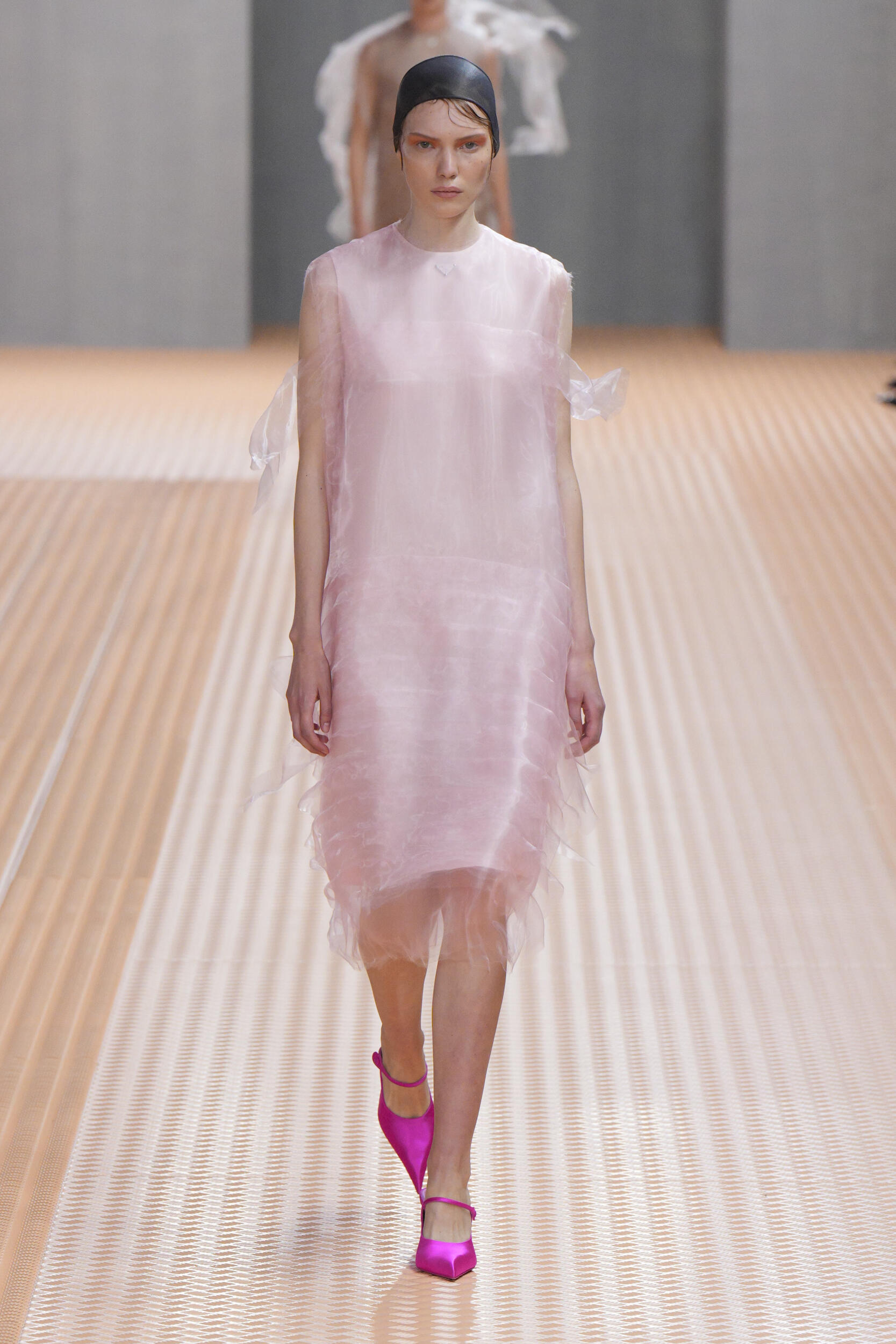 Look 28