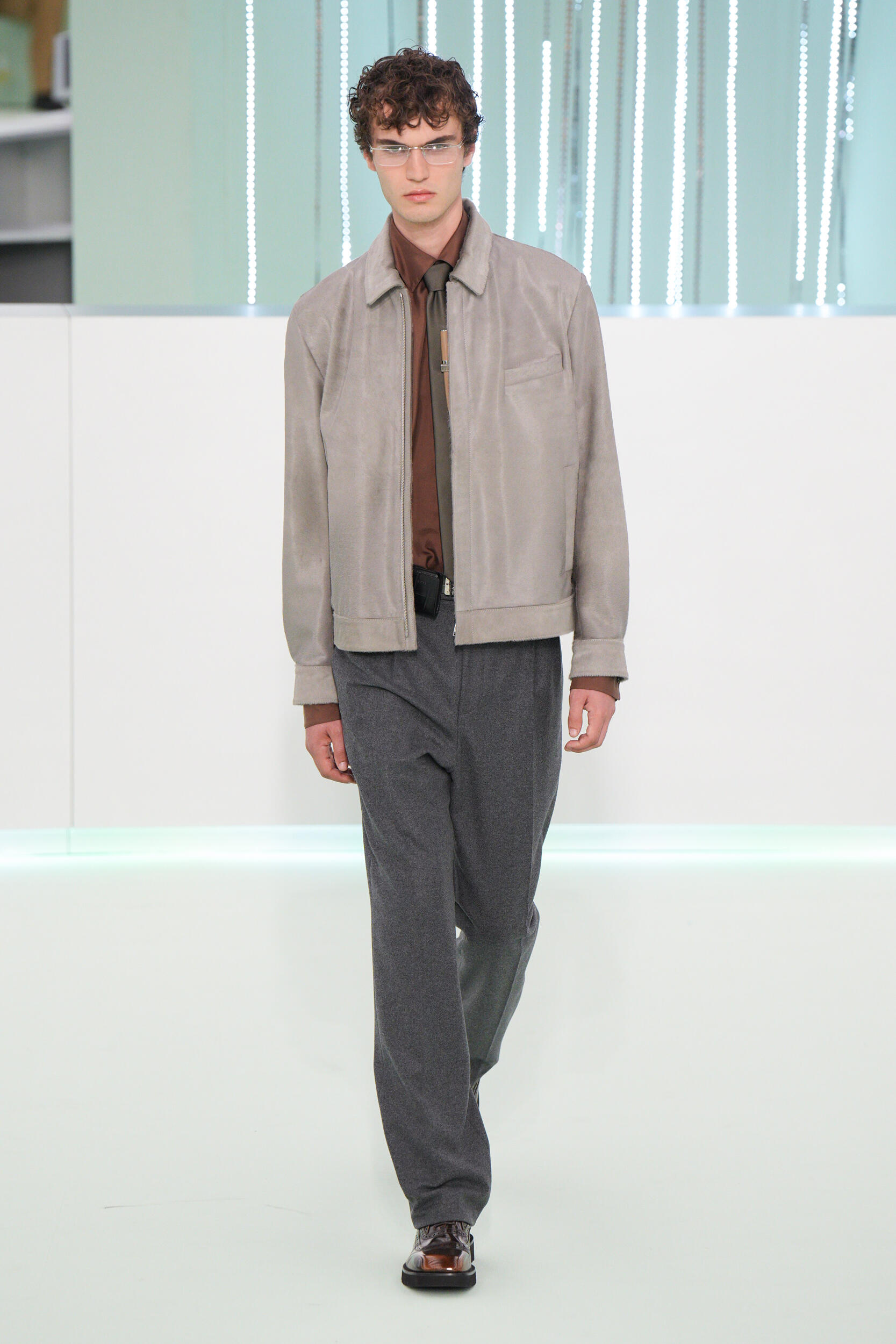 Look 27