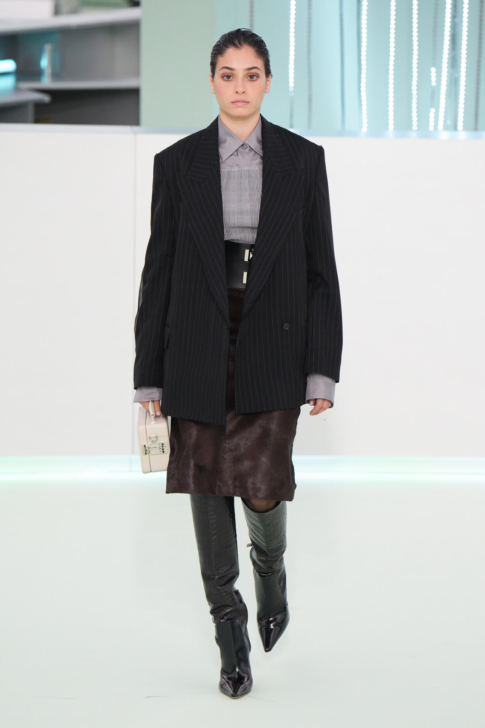 Look 37