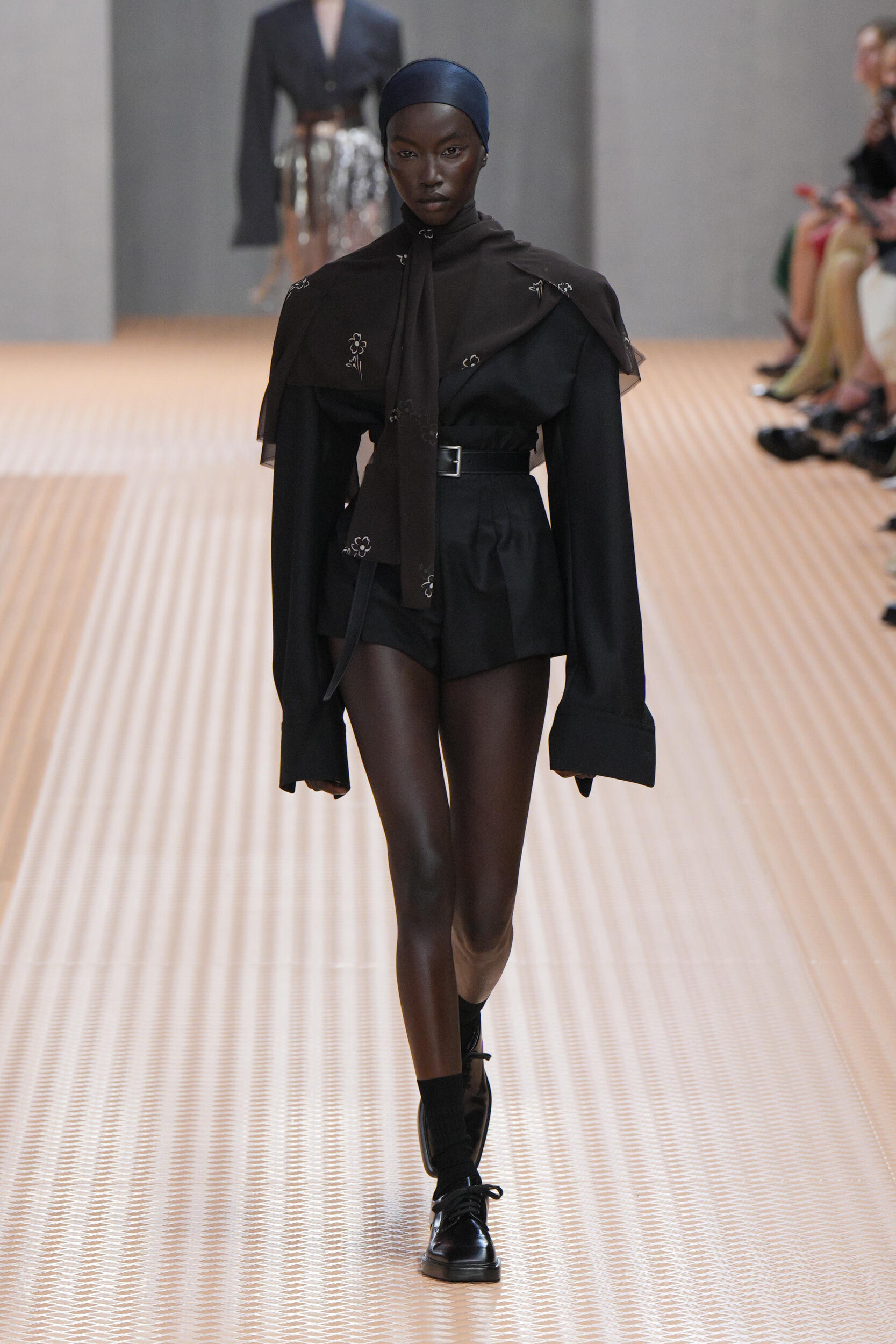 Look 43