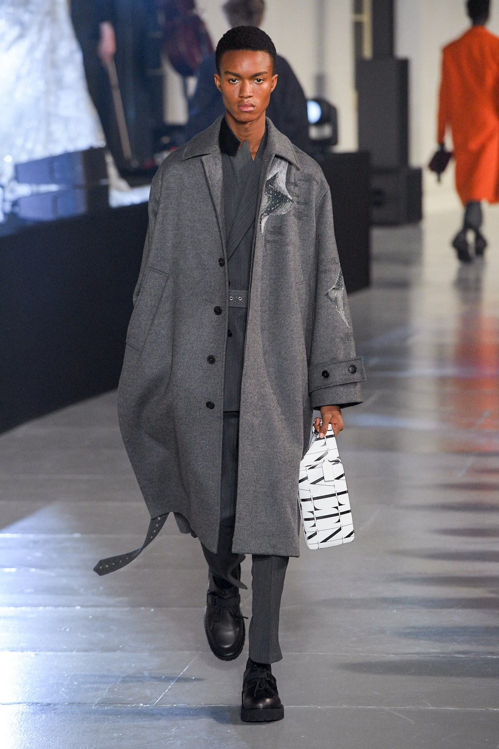 Look 11