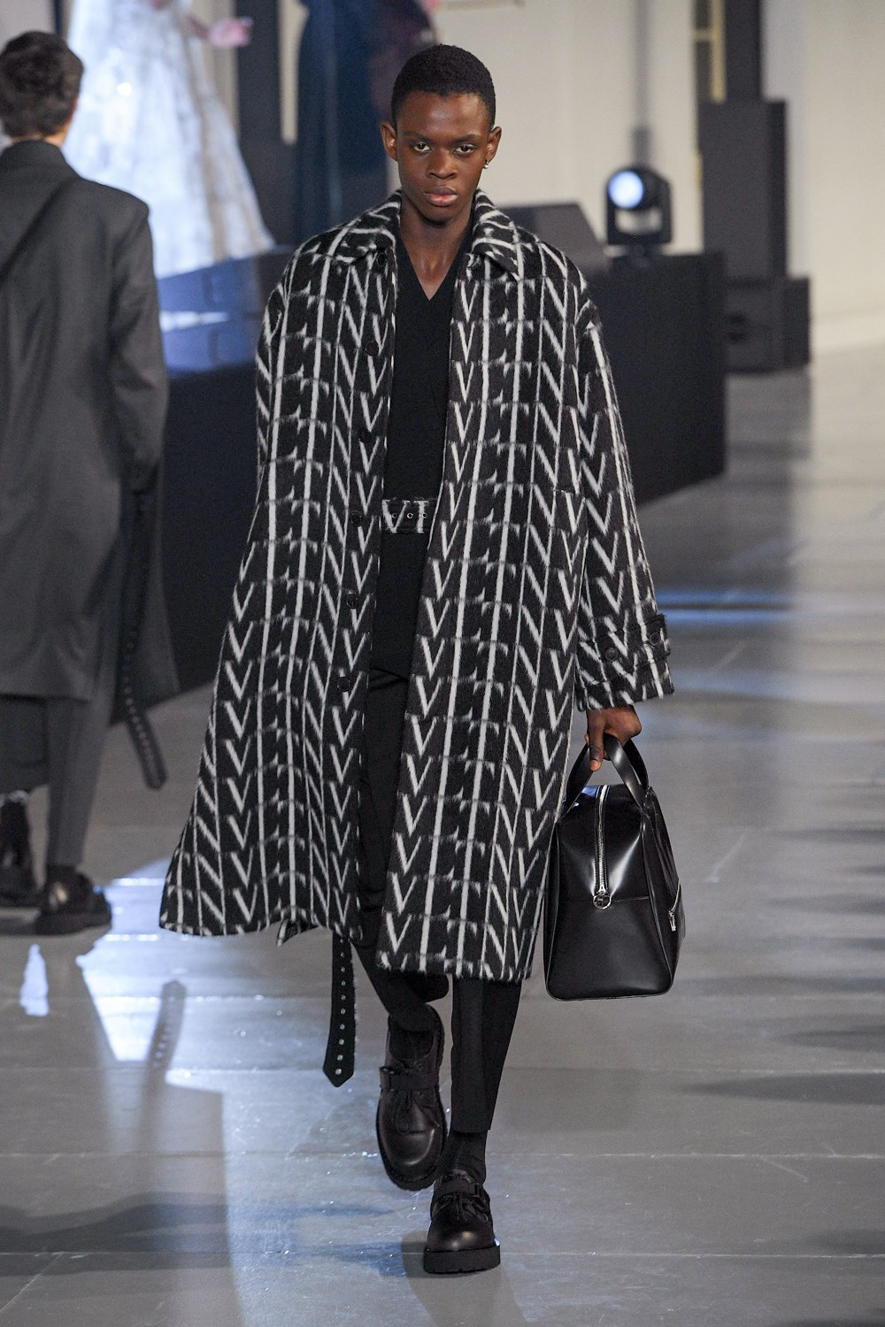 Look 24