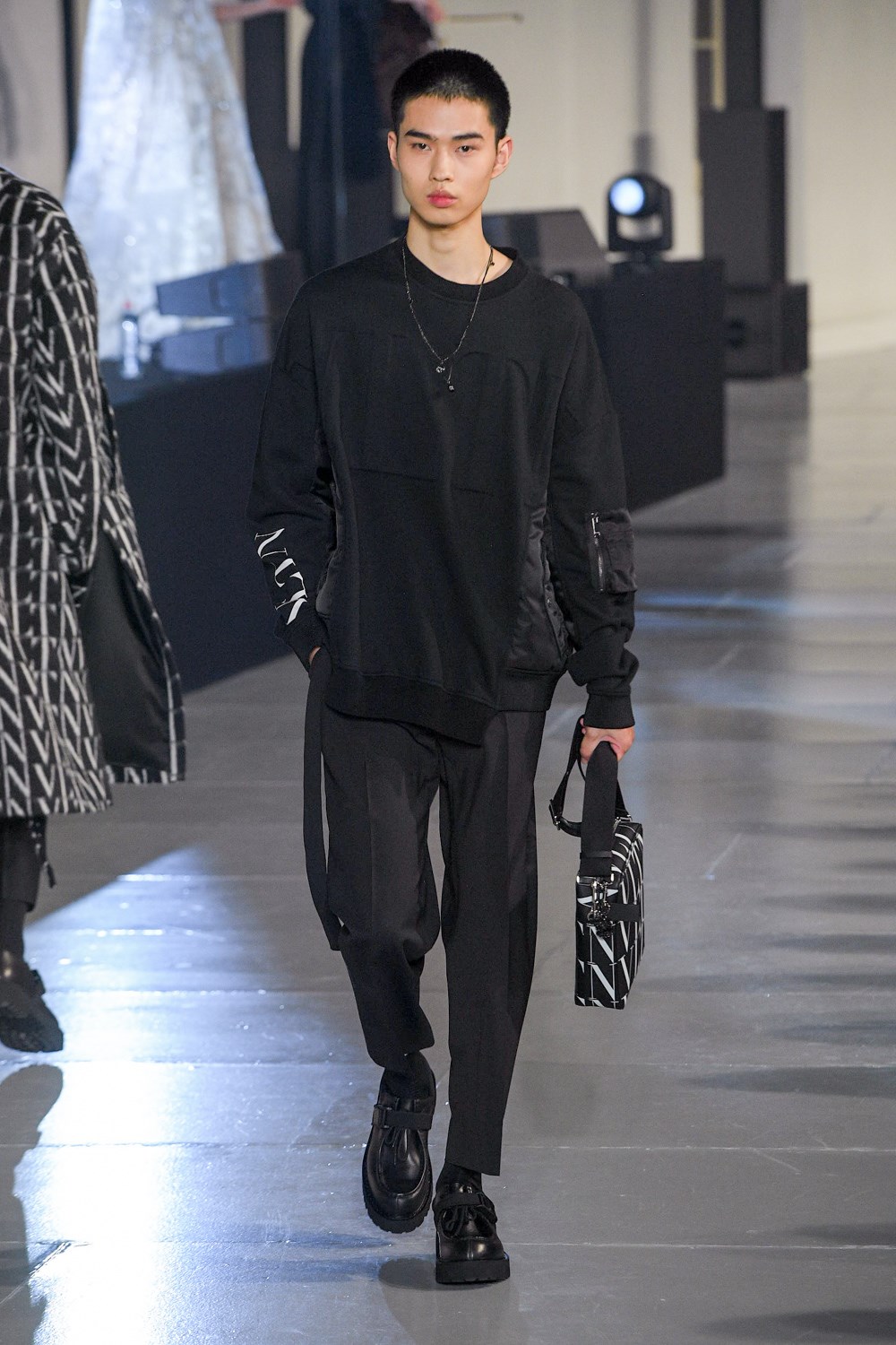 Look 25