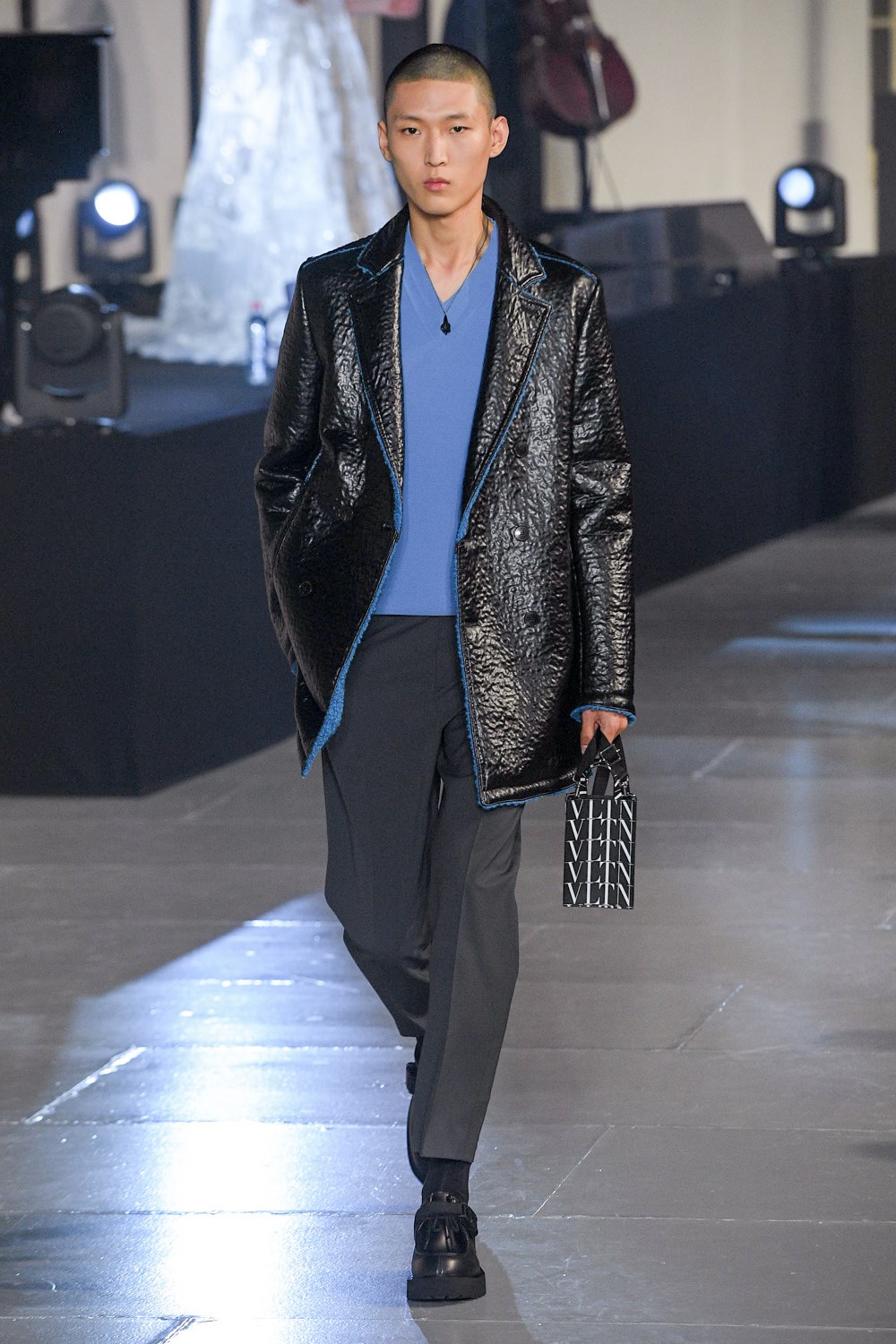 Look 27