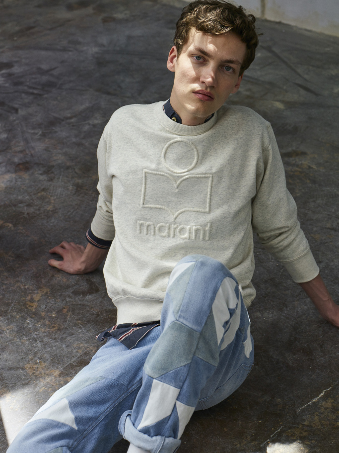 Look 11