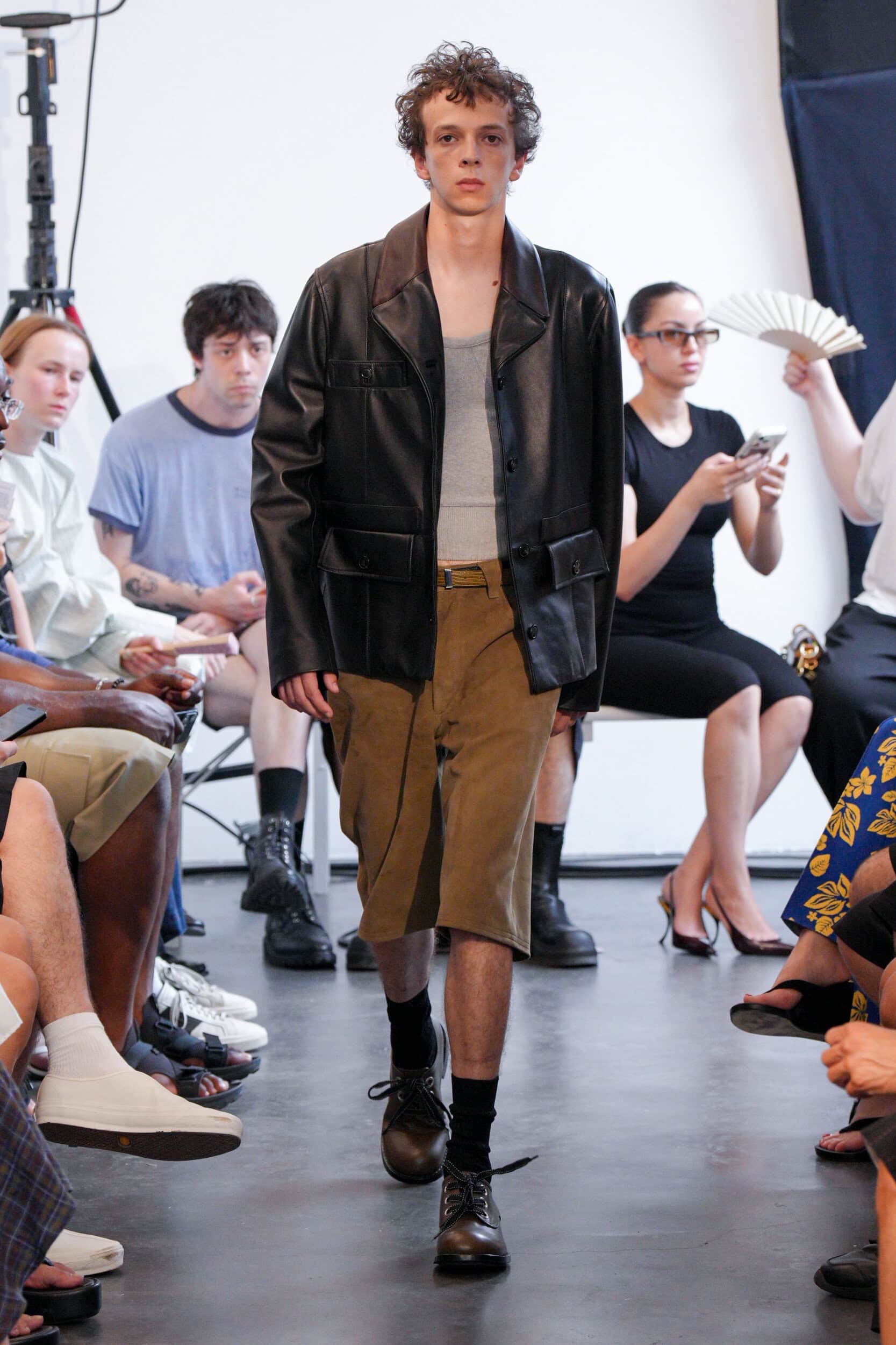 Look 10