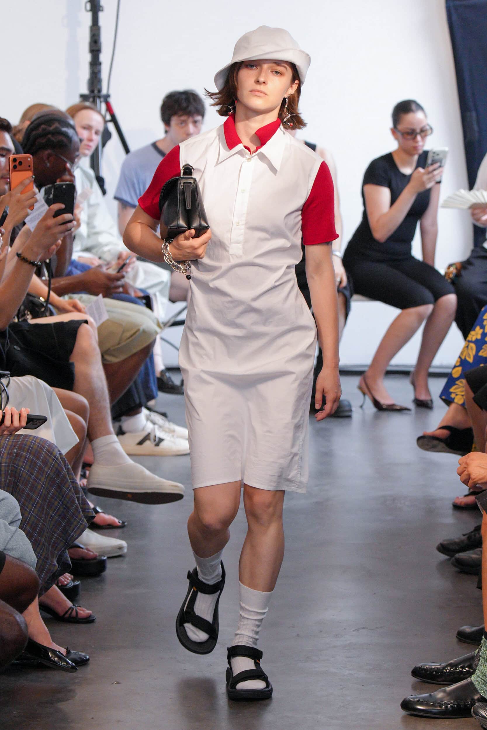 Look 15