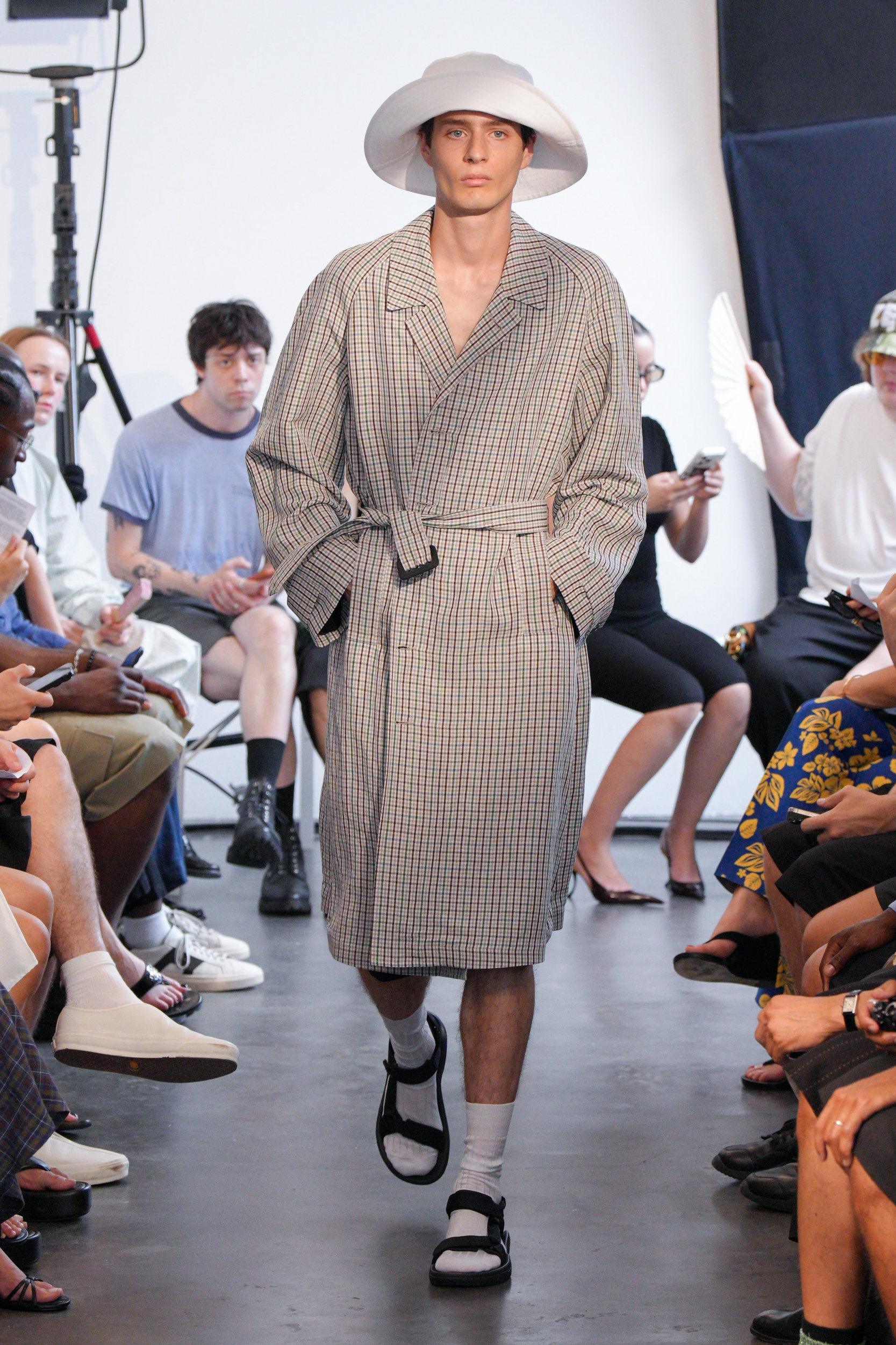 Look 18
