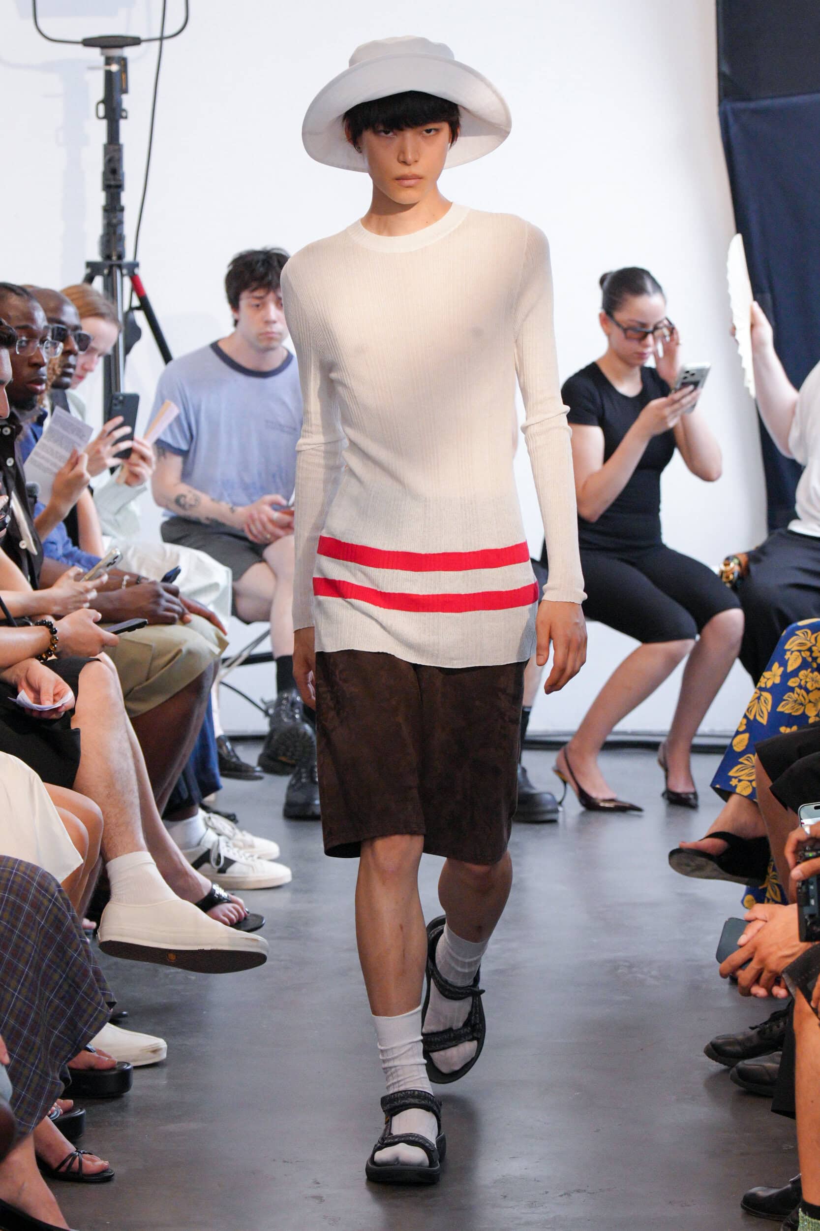 Look 19
