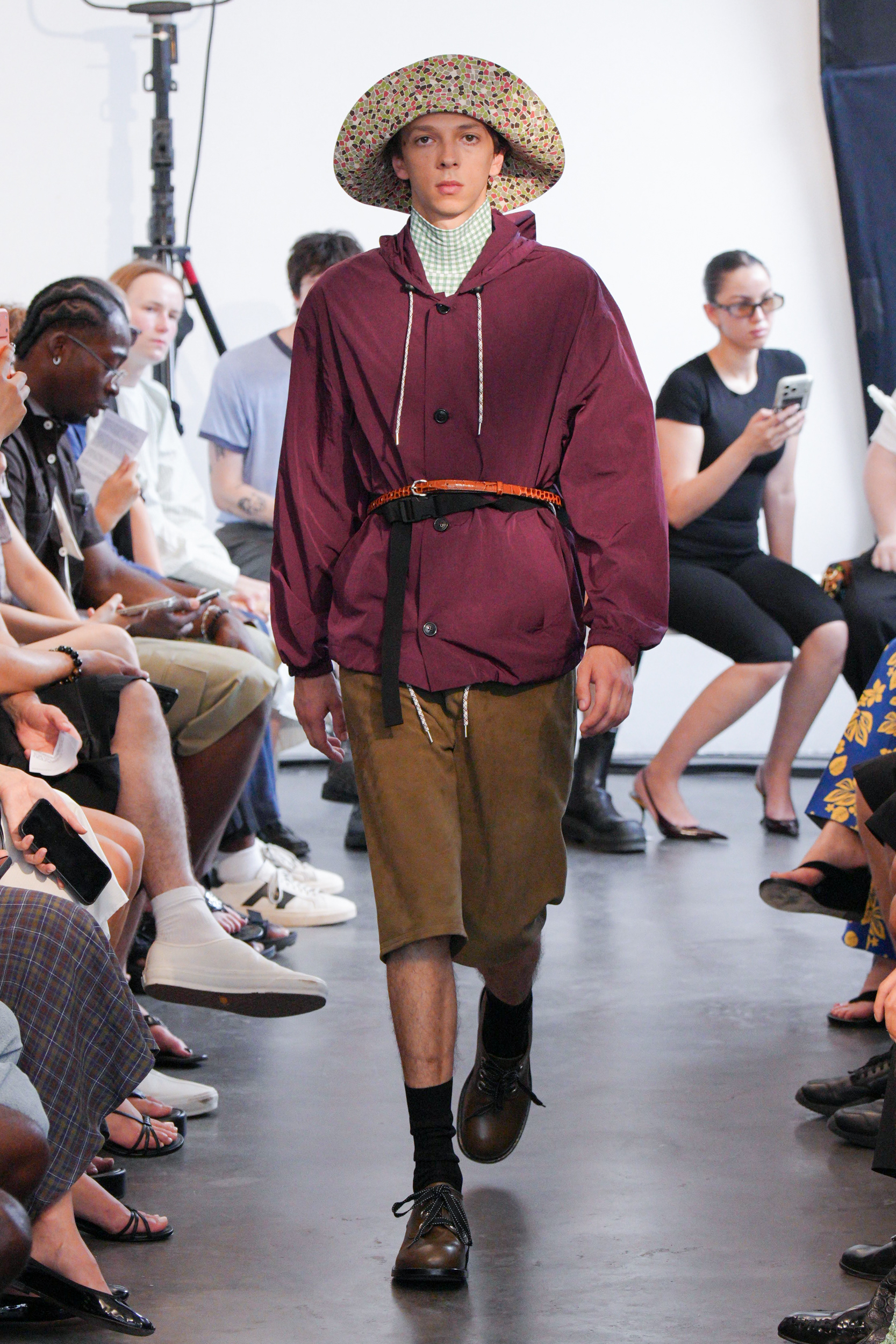 Look 24