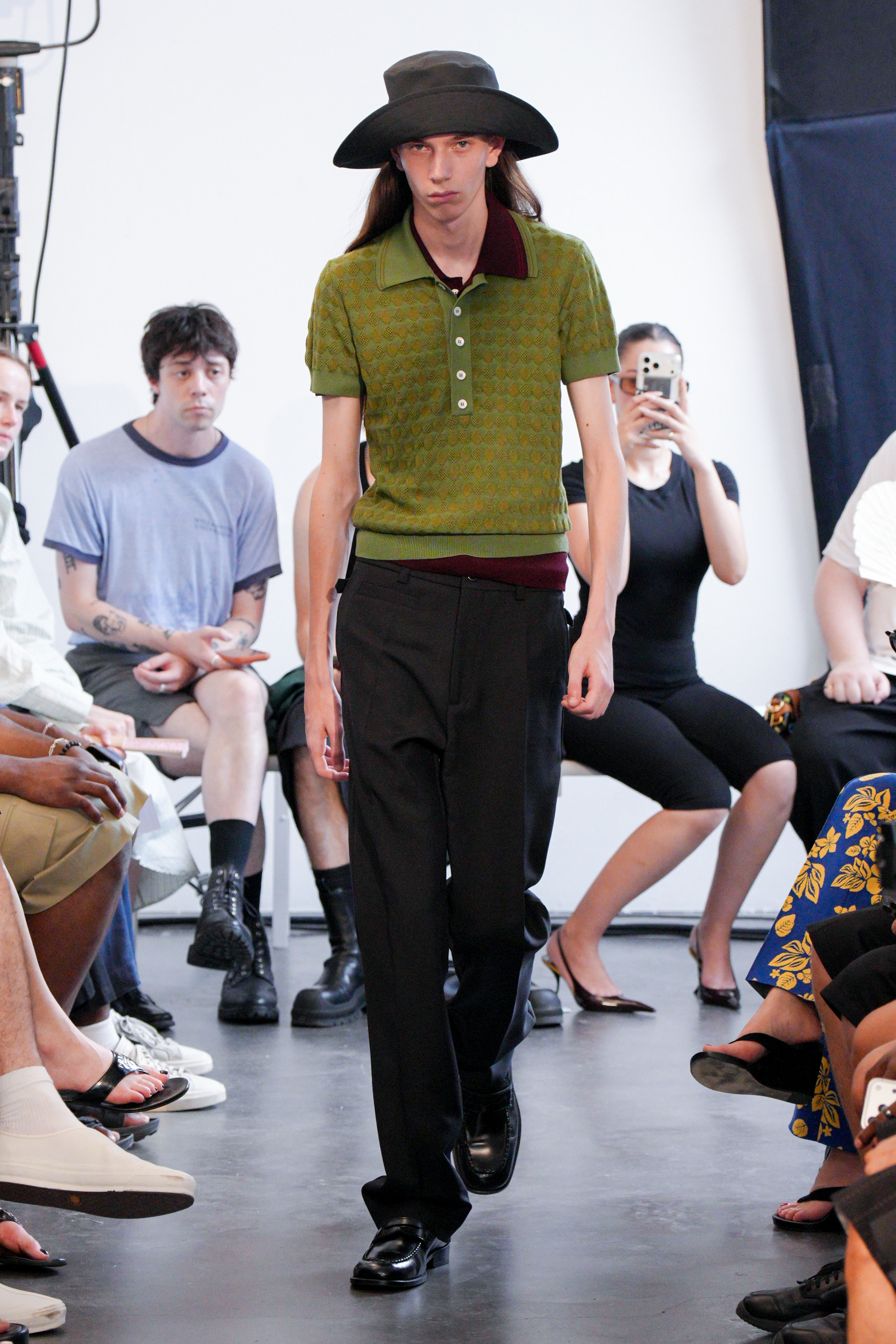 Look 25