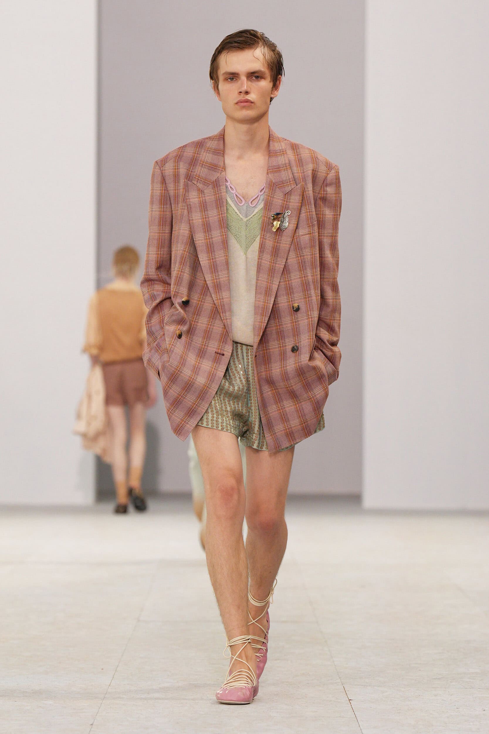 Look 15