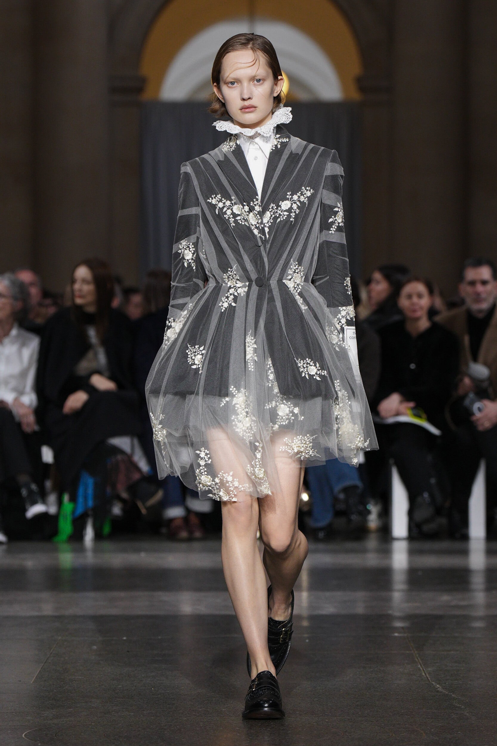 Look 19