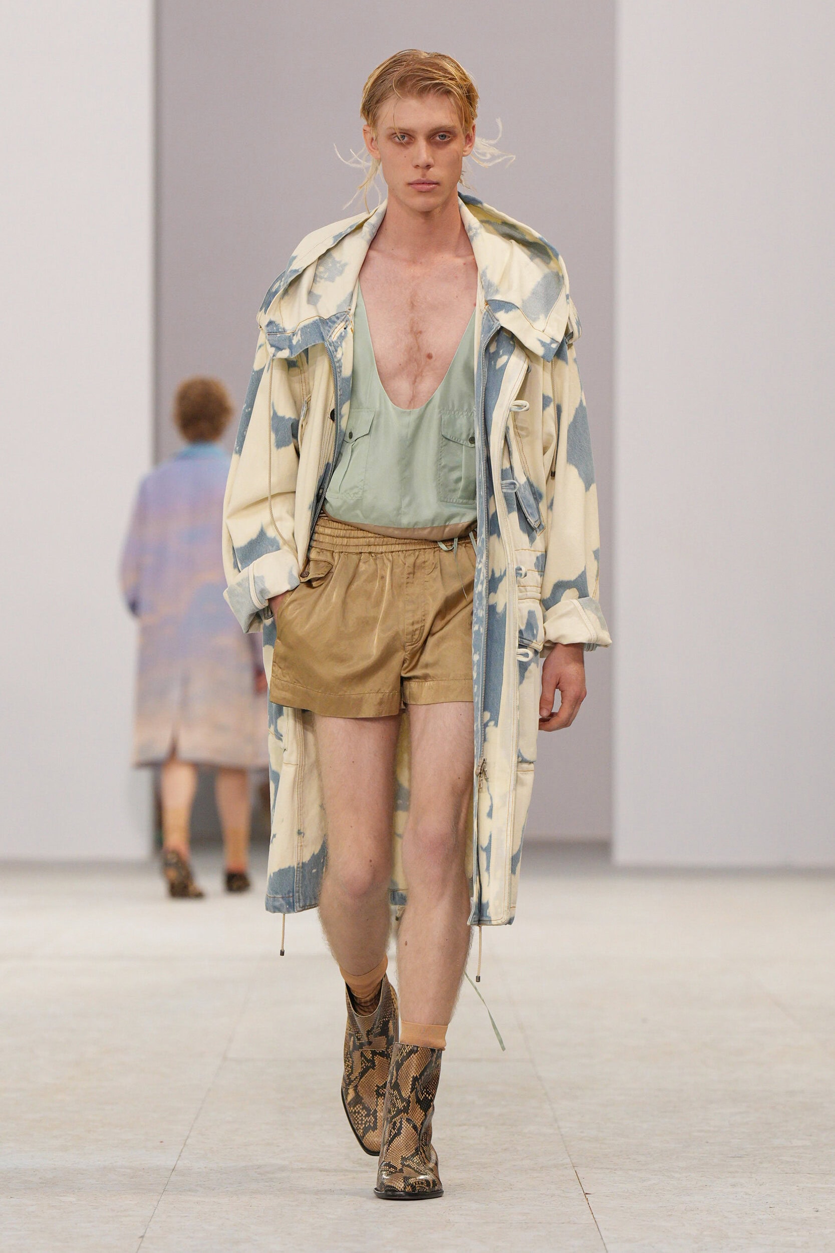 Look 27