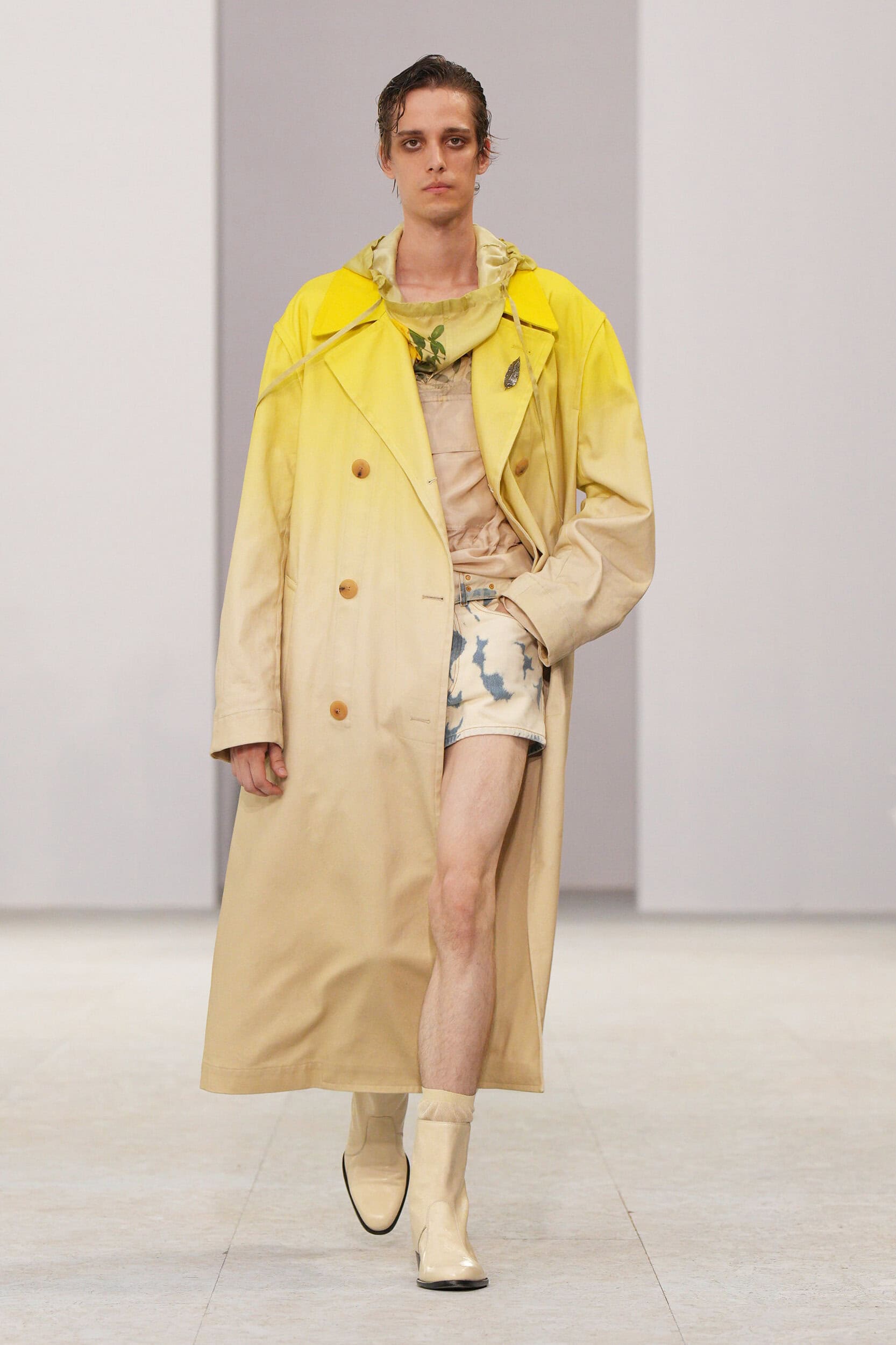 Look 32