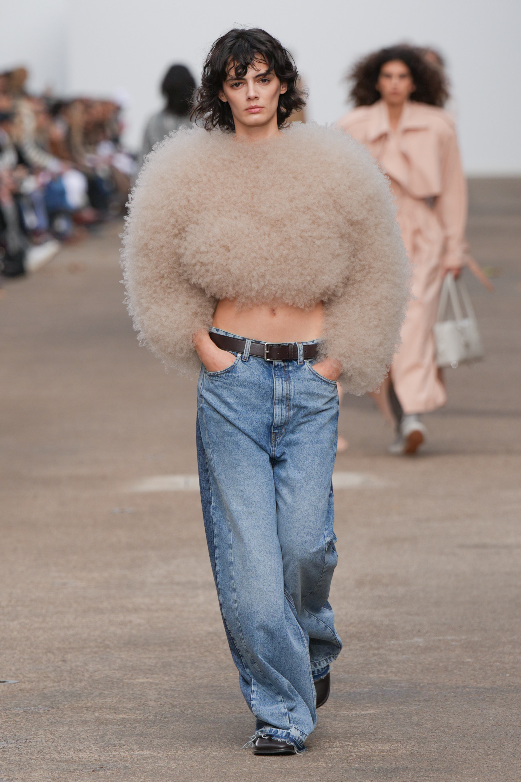 Look 27
