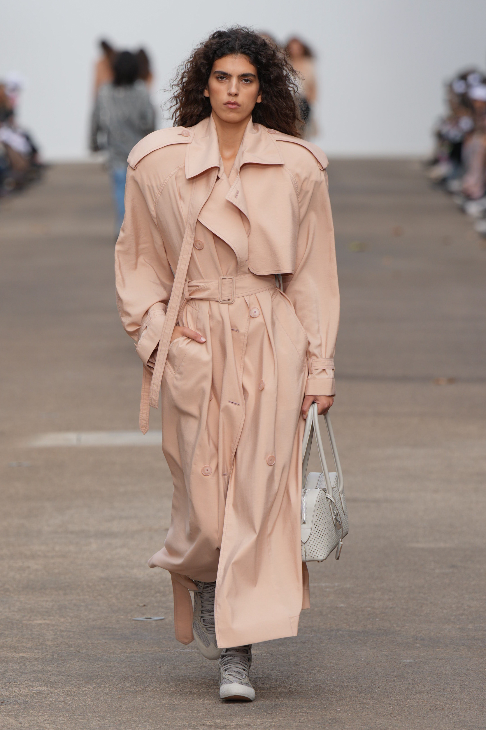 Look 28