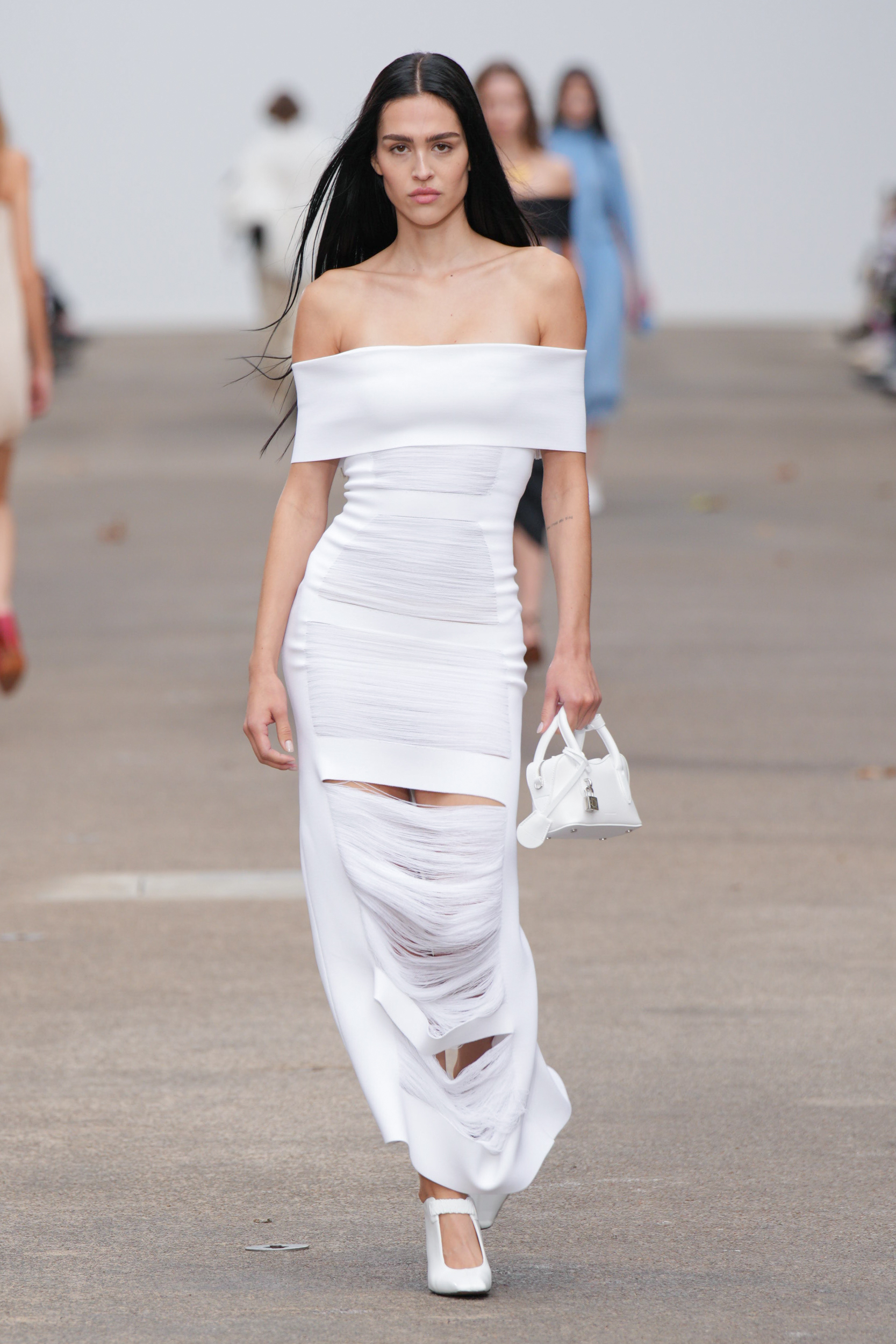 Look 32