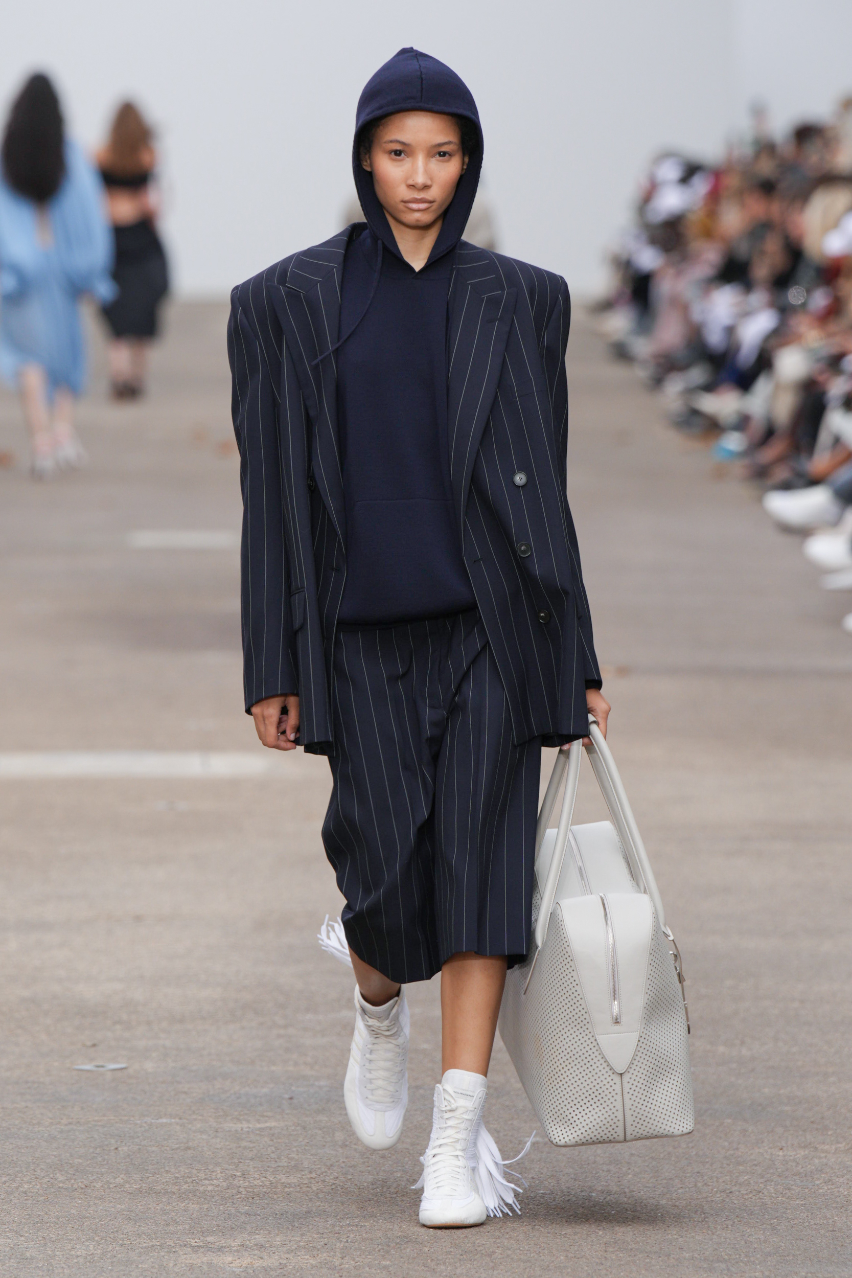 Look 37