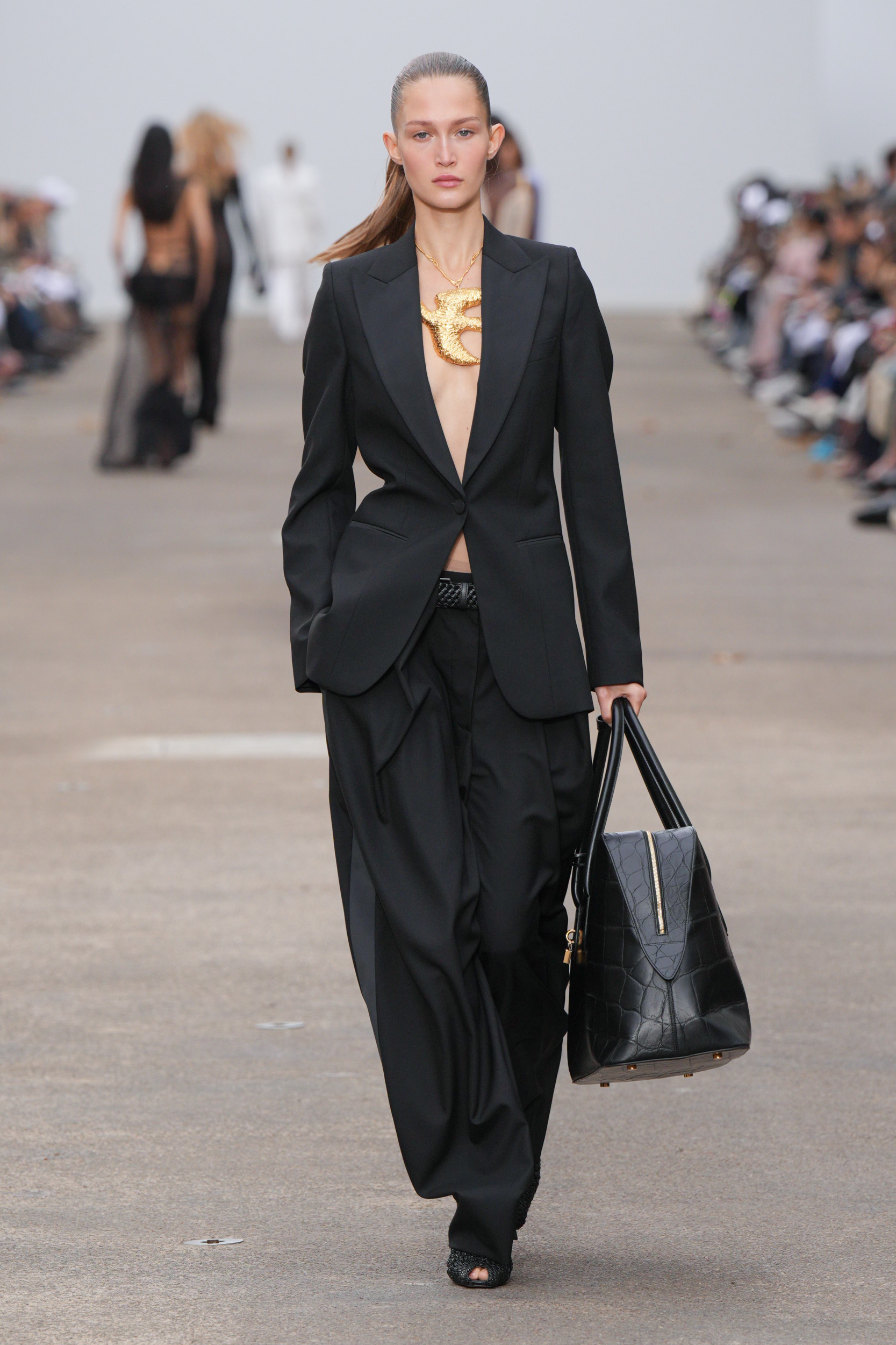 Look 48