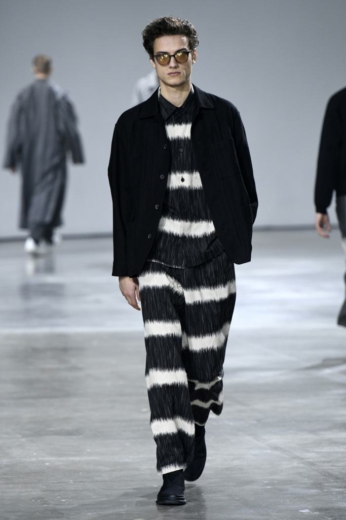 Look 17