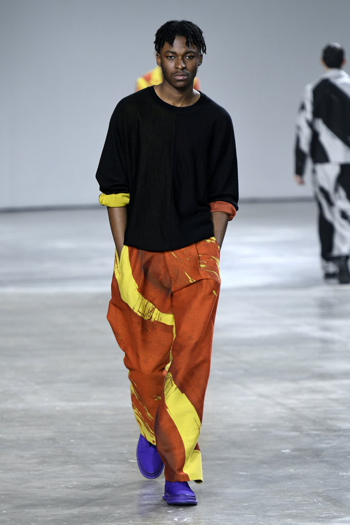 Look 25