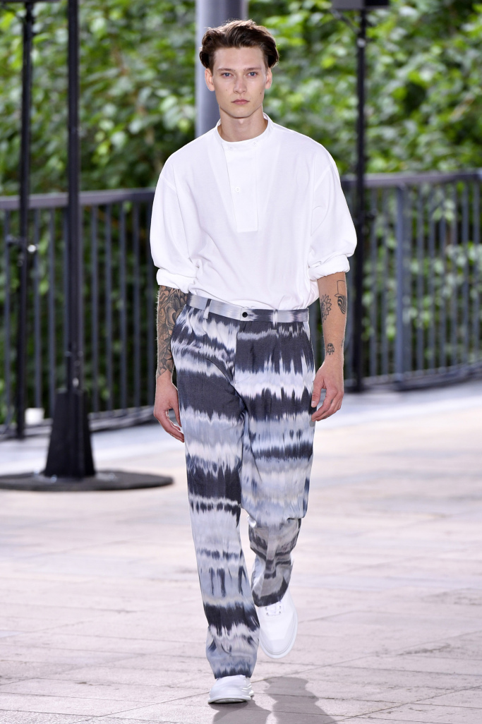 Look 1