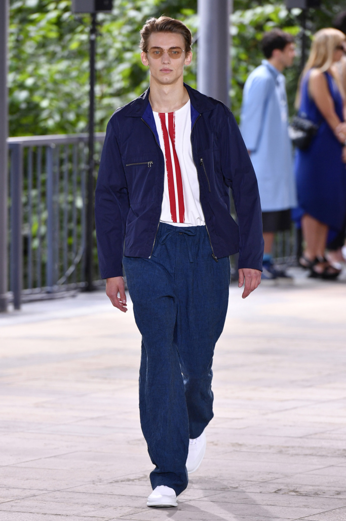 Look 11