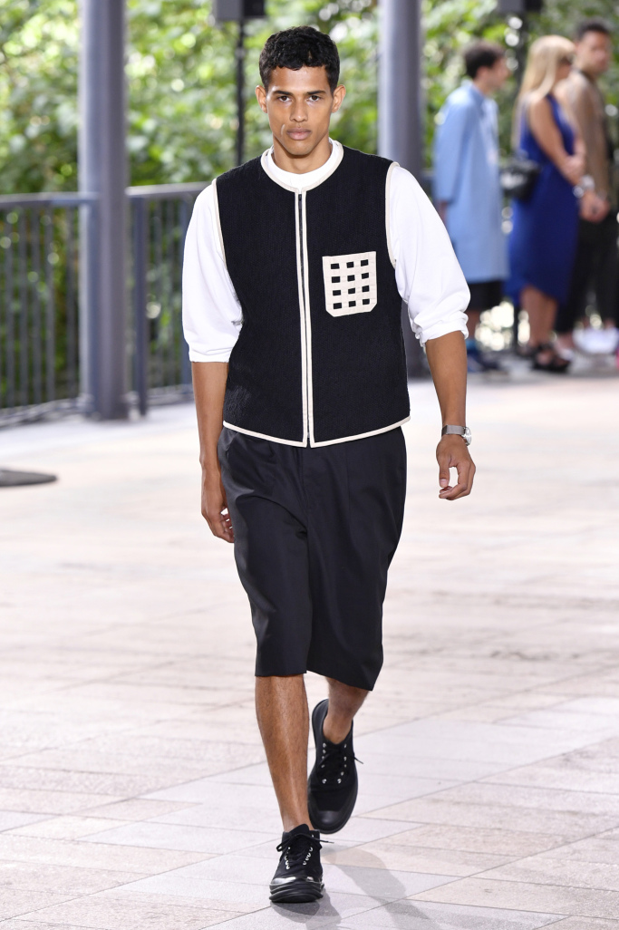 Look 14