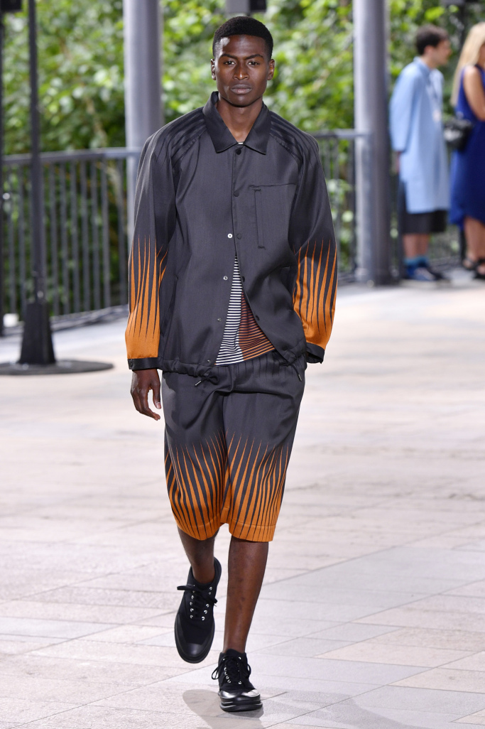 Look 25