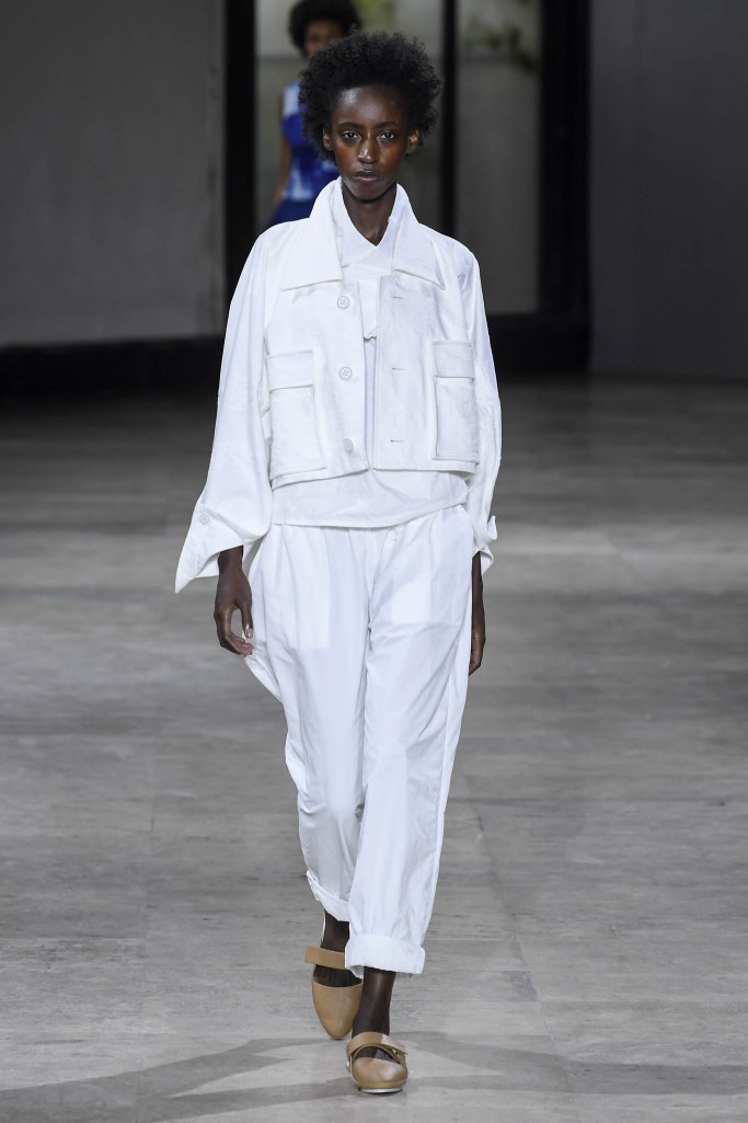 Look 10