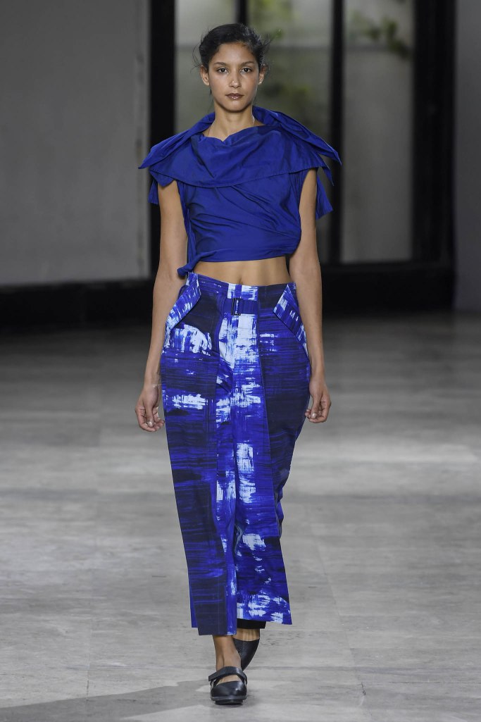 Look 12