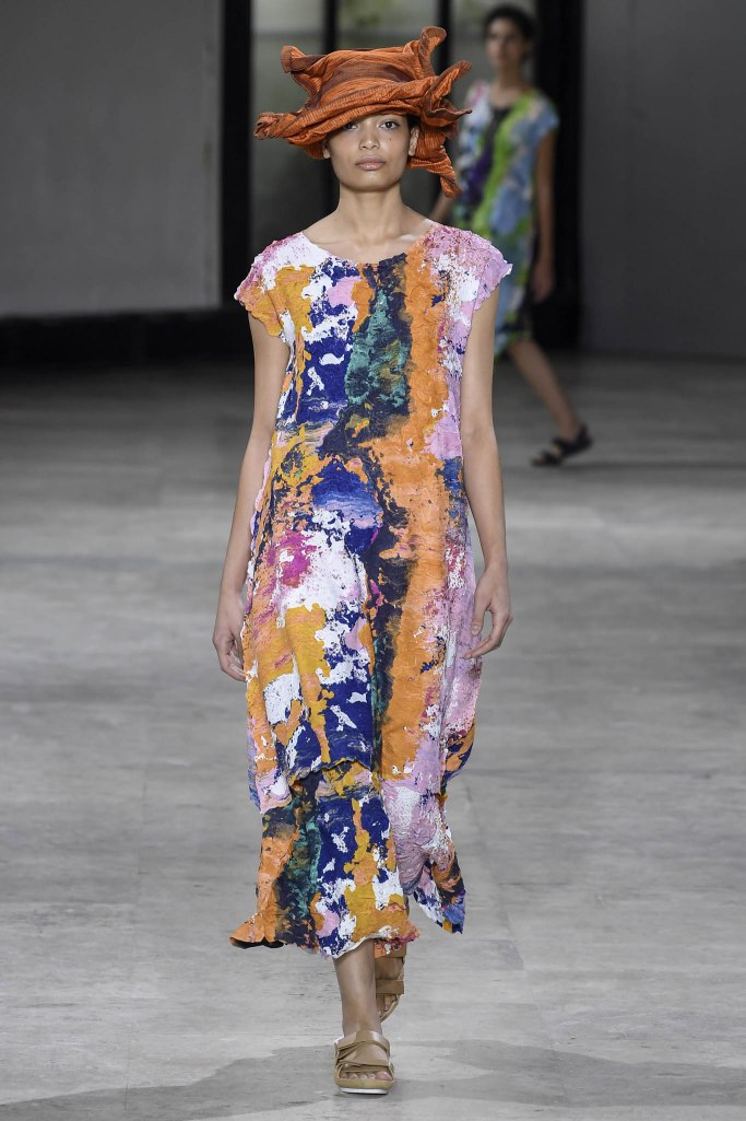 Look 14