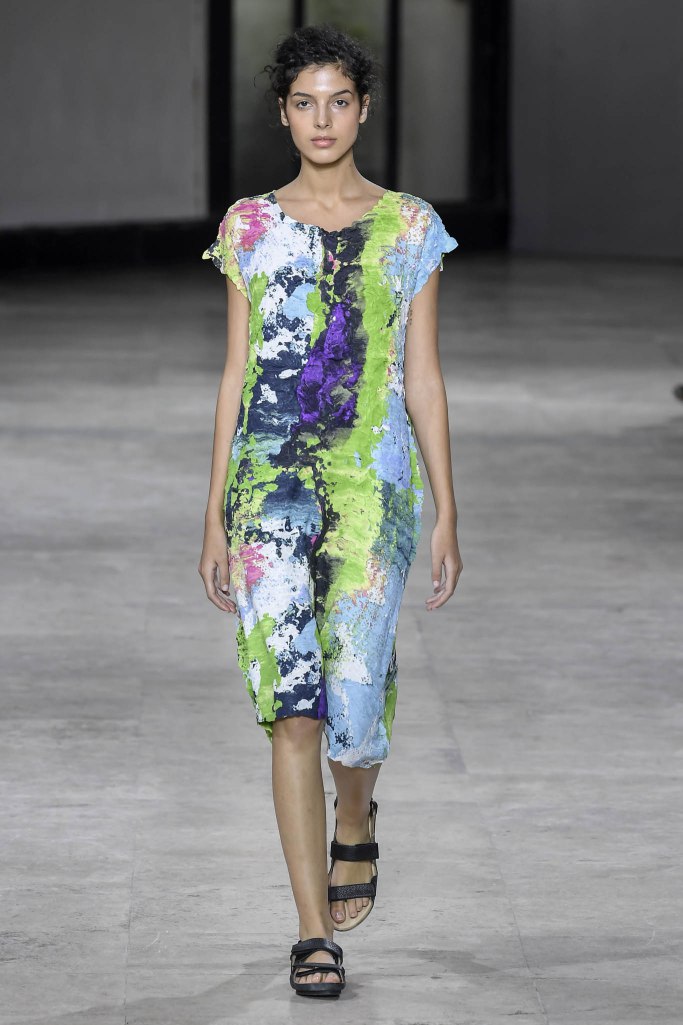 Look 15