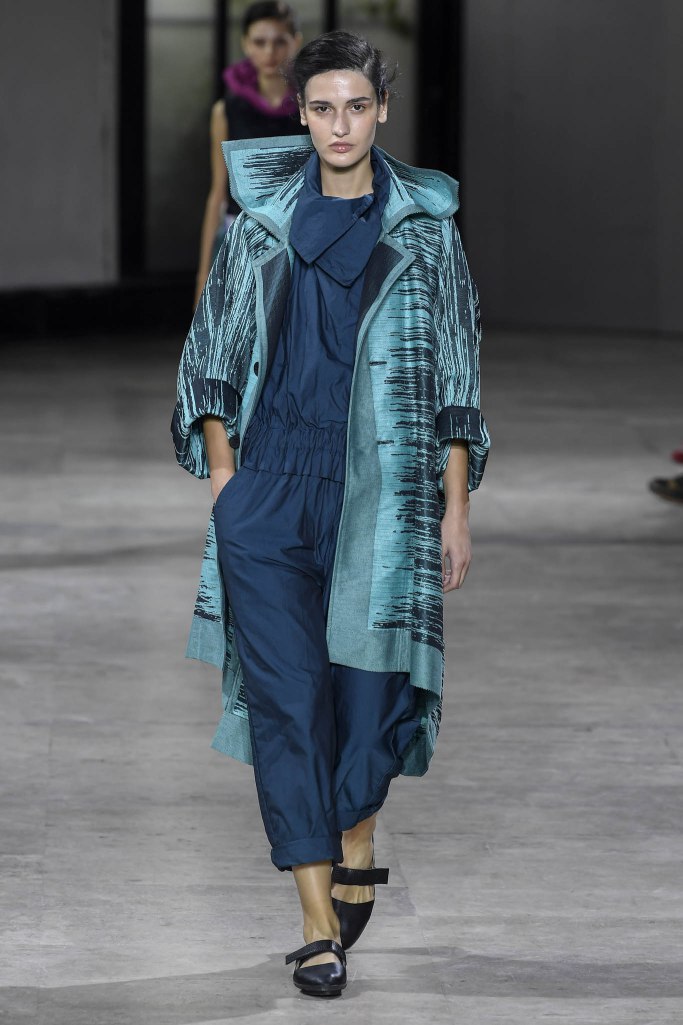 Look 17