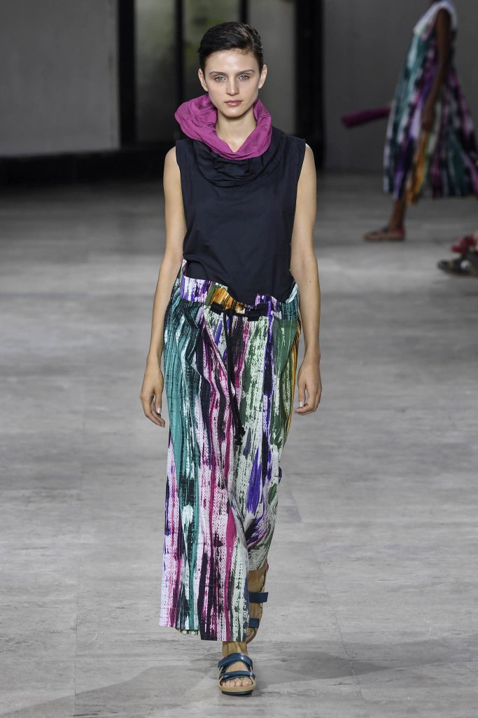 Look 18