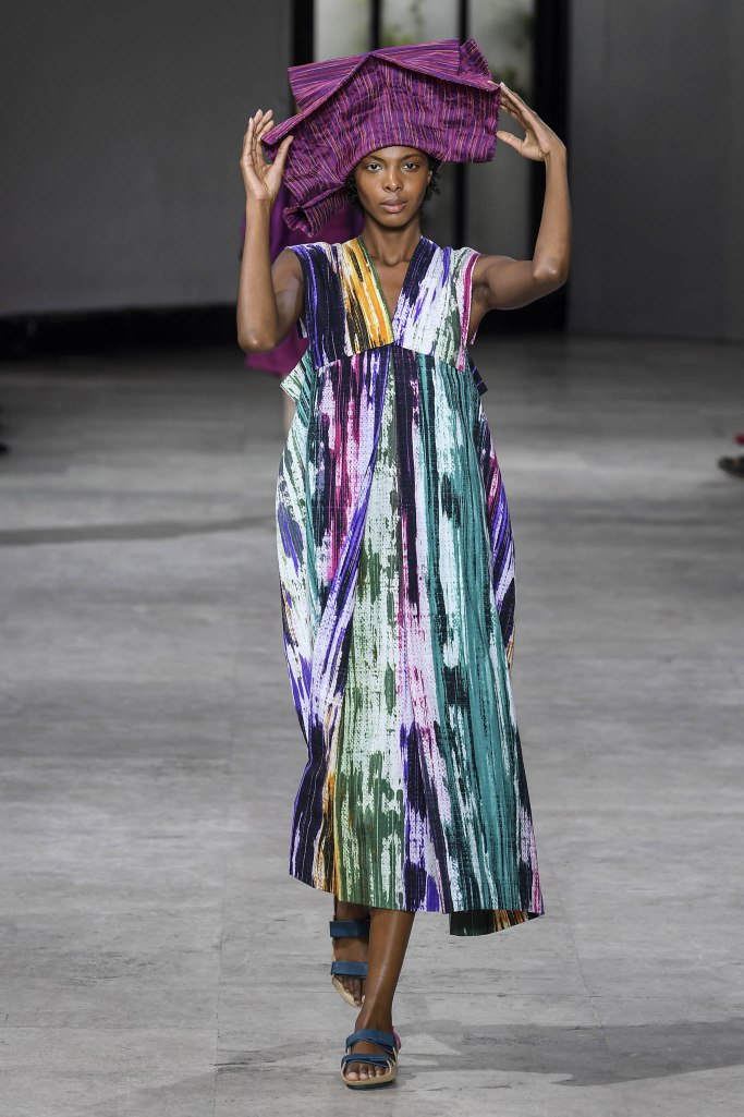 Look 19