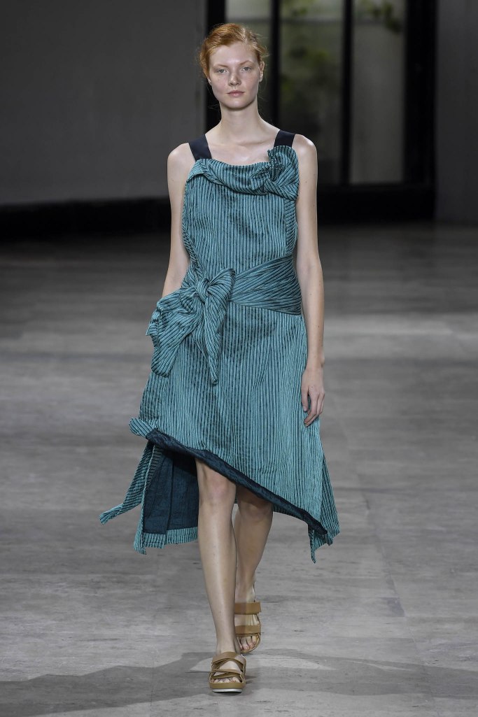 Look 27