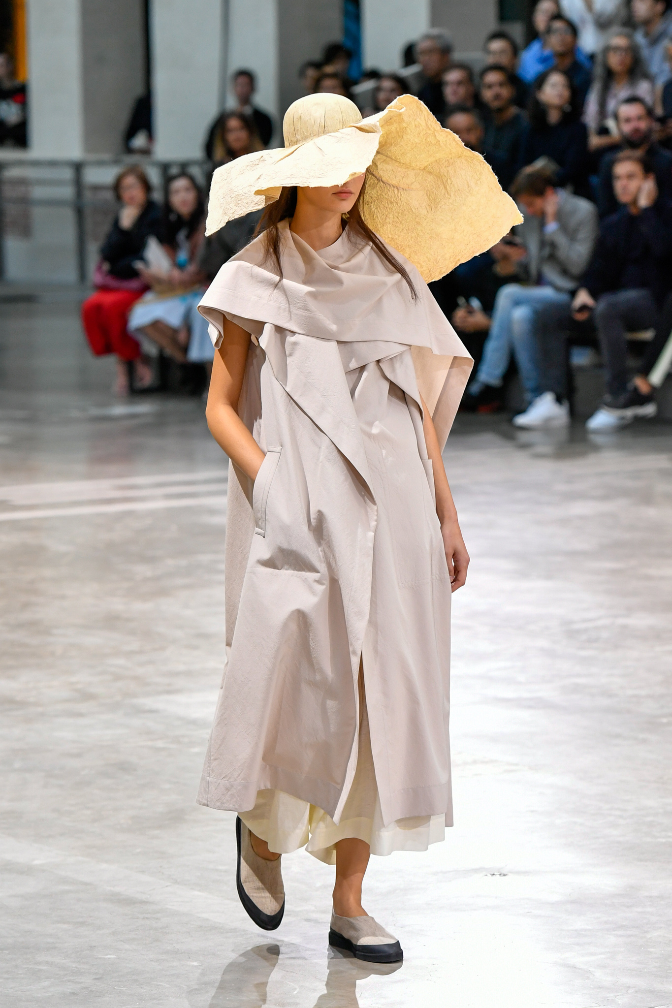 Look 1