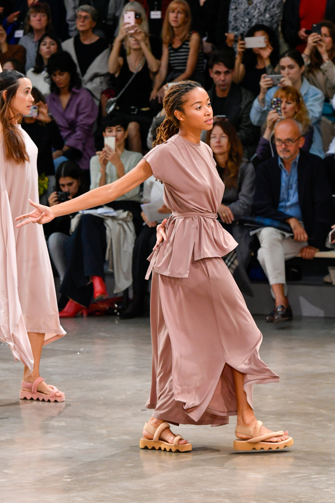Look 3