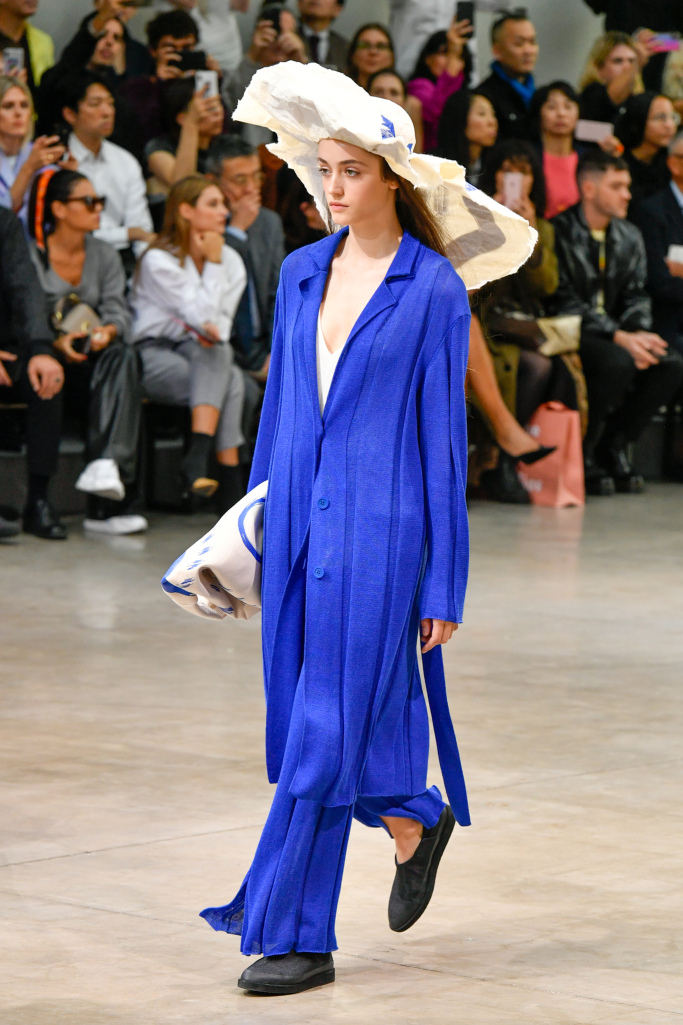 Look 11