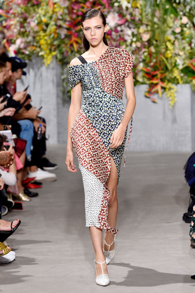 Look 10