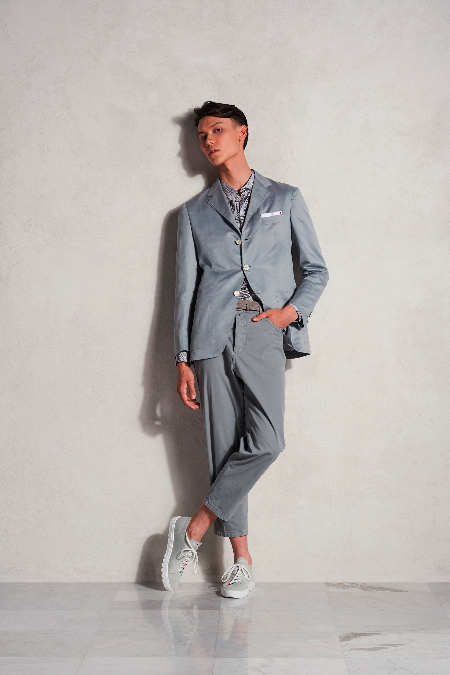 Look 16