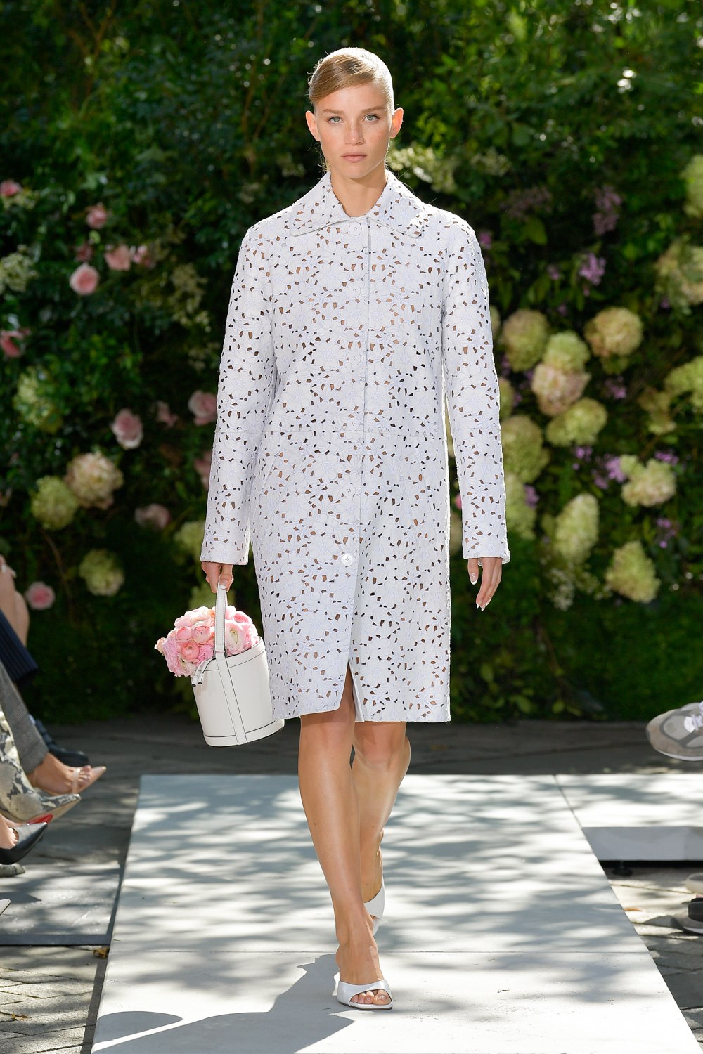 Look 19