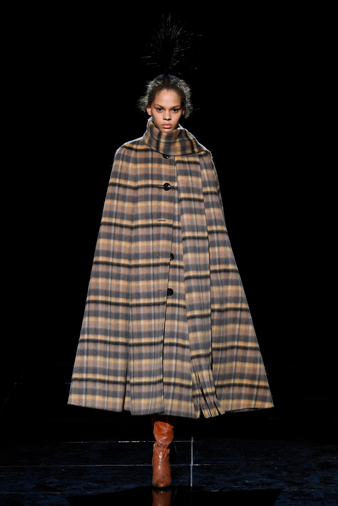 Look 12