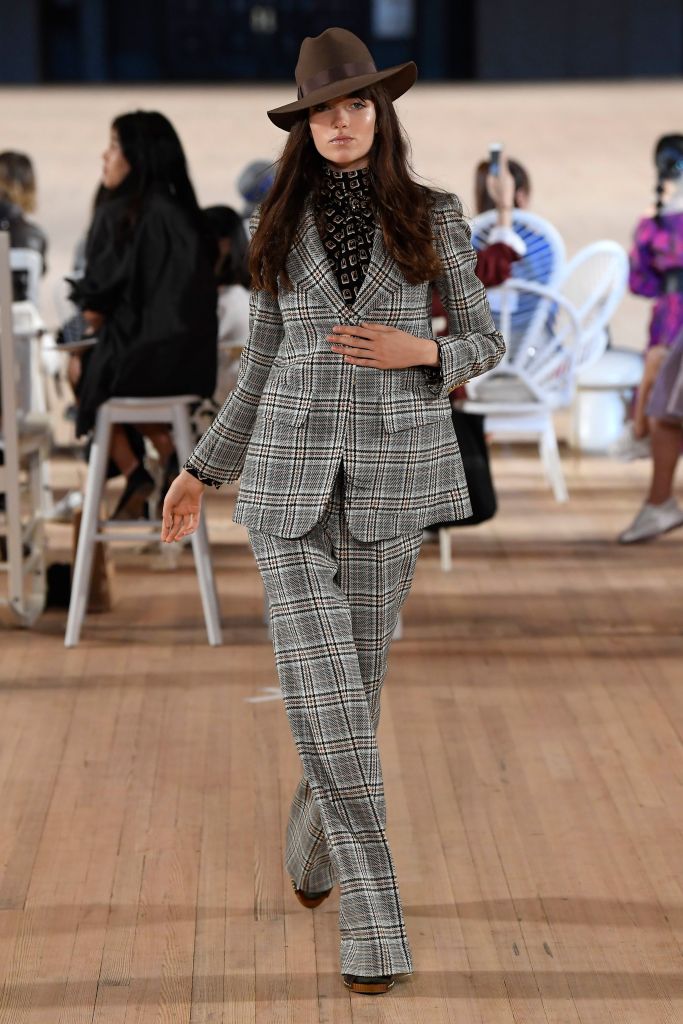 Look 18