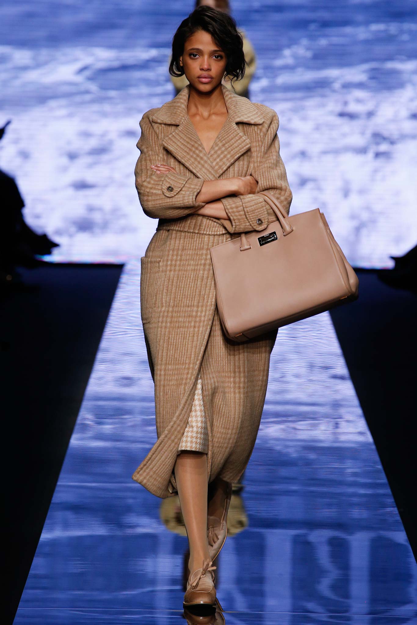 Look 12
